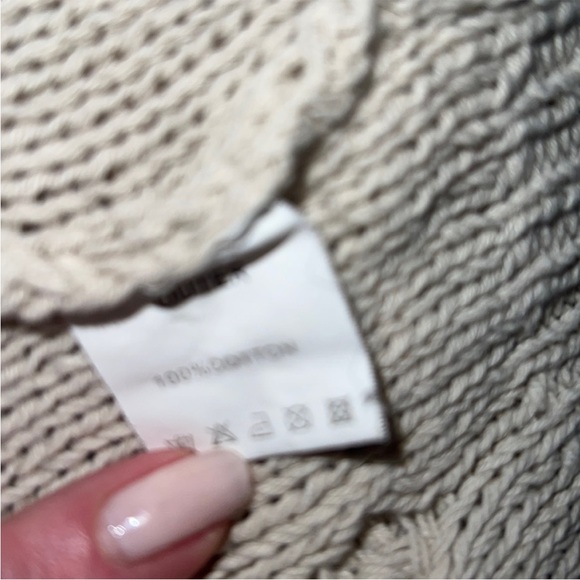 Miss Finch 100% Cotton Light Tan Sweater with Hole Cut Out S/M - Picture 3 of 3